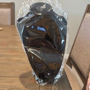 Black Velvet Necklace Holder Stand, new
Still in enclosed wrapping 
Never used